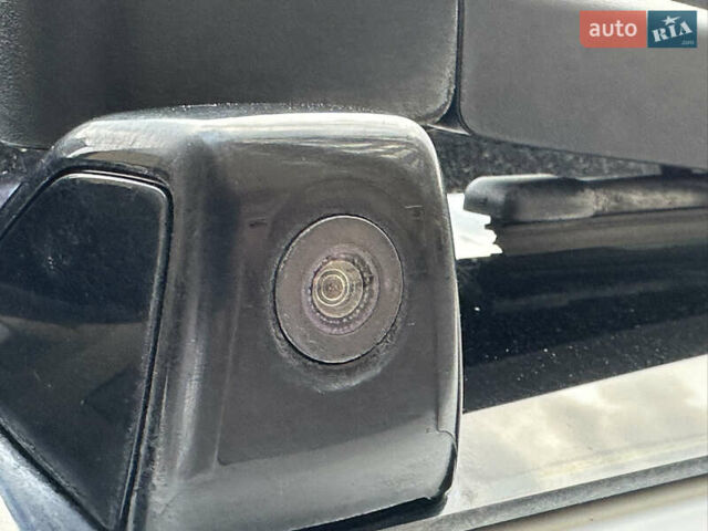 Белый Киа Niro, объемом двигателя 0 л и пробегом 122 тыс. км за 17999 $, фото 29 на Automoto.ua