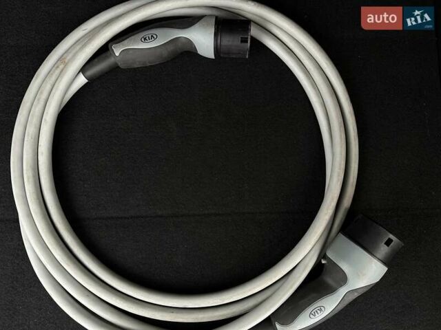 Білий Кіа Niro, об'ємом двигуна 0 л та пробігом 62 тис. км за 24500 $, фото 82 на Automoto.ua