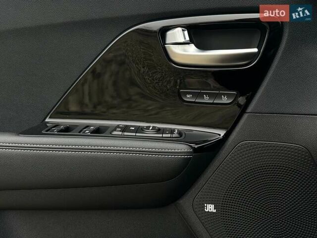 Белый Киа Niro, объемом двигателя 0 л и пробегом 38 тыс. км за 24700 $, фото 3 на Automoto.ua