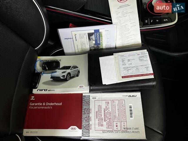 Белый Киа Niro, объемом двигателя 0 л и пробегом 160 тыс. км за 19400 $, фото 64 на Automoto.ua