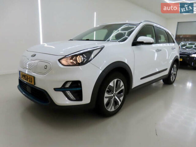 Белый Киа Niro, объемом двигателя 0 л и пробегом 150 тыс. км за 18299 $, фото 34 на Automoto.ua