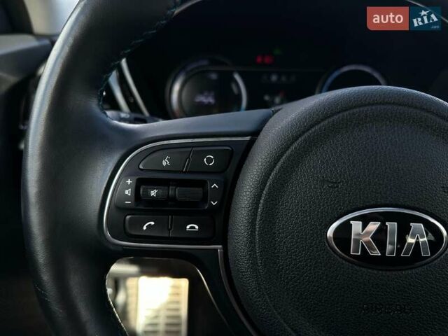 Белый Киа Niro, объемом двигателя 0 л и пробегом 31 тыс. км за 24700 $, фото 12 на Automoto.ua