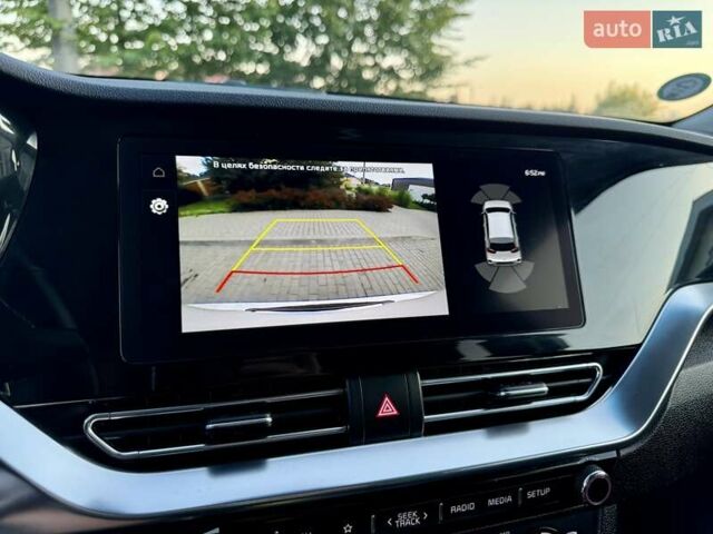 Белый Киа Niro, объемом двигателя 0 л и пробегом 82 тыс. км за 18950 $, фото 75 на Automoto.ua