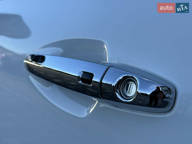 Белый Киа Niro, объемом двигателя 0 л и пробегом 80 тыс. км за 17800 $, фото 22 на Automoto.ua