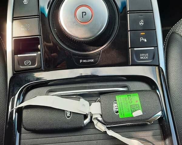 Белый Киа Niro, объемом двигателя 0 л и пробегом 80 тыс. км за 22319 $, фото 18 на Automoto.ua