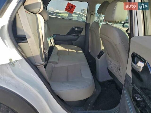 Белый Киа Niro, объемом двигателя 1.6 л и пробегом 58 тыс. км за 4500 $, фото 10 на Automoto.ua