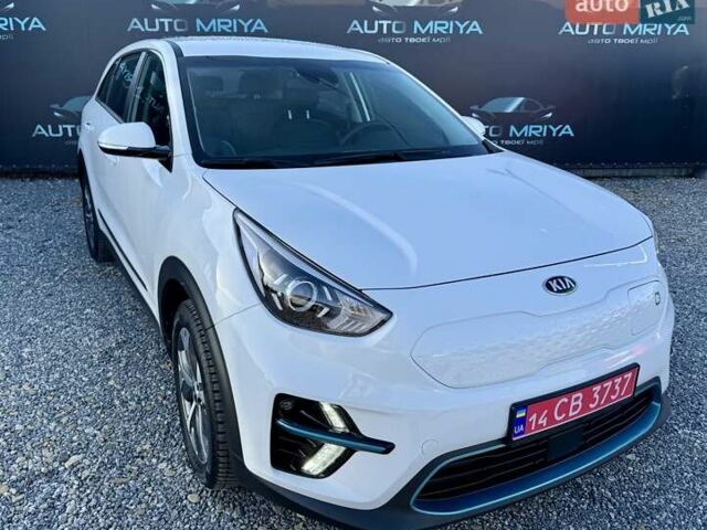 Белый Киа Niro, объемом двигателя 0 л и пробегом 22 тыс. км за 17300 $, фото 5 на Automoto.ua