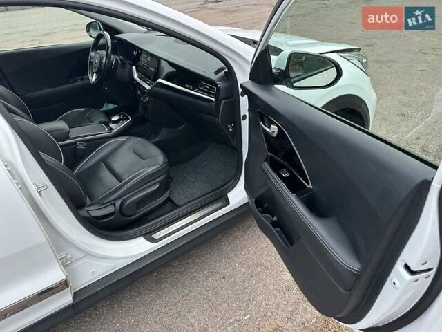 Белый Киа Niro, объемом двигателя 0 л и пробегом 1 тыс. км за 17950 $, фото 17 на Automoto.ua