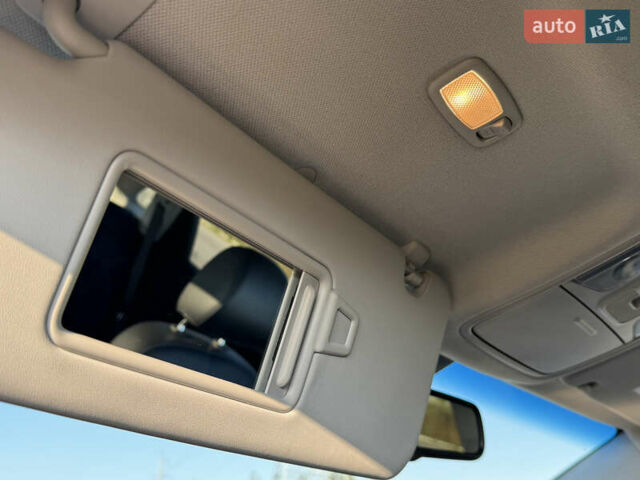 Білий Кіа Niro, об'ємом двигуна 0 л та пробігом 107 тис. км за 20900 $, фото 59 на Automoto.ua