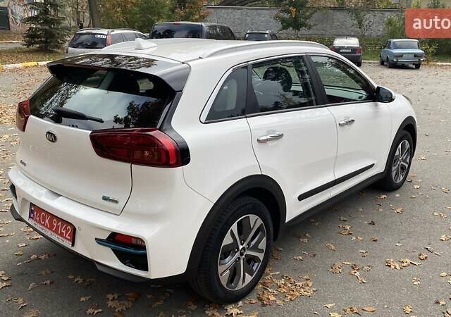 Белый Киа Niro, объемом двигателя 0 л и пробегом 63 тыс. км за 22500 $, фото 13 на Automoto.ua