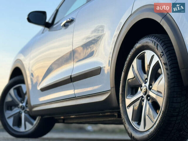 Белый Киа Niro, объемом двигателя 0 л и пробегом 18 тыс. км за 21999 $, фото 30 на Automoto.ua