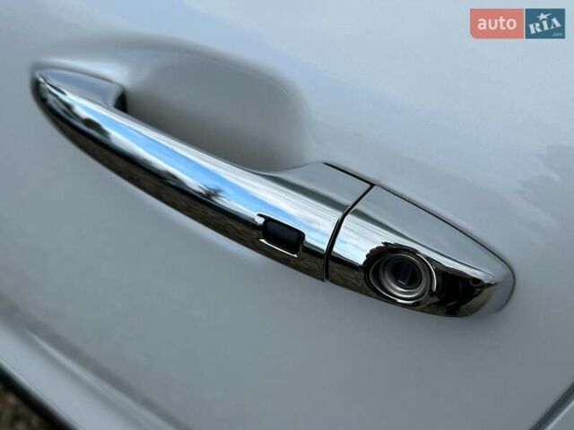 Белый Киа Niro, объемом двигателя 0 л и пробегом 62 тыс. км за 23500 $, фото 17 на Automoto.ua