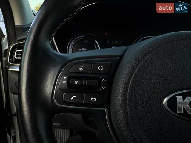 Белый Киа Niro, объемом двигателя 0 л и пробегом 59 тыс. км за 22800 $, фото 32 на Automoto.ua
