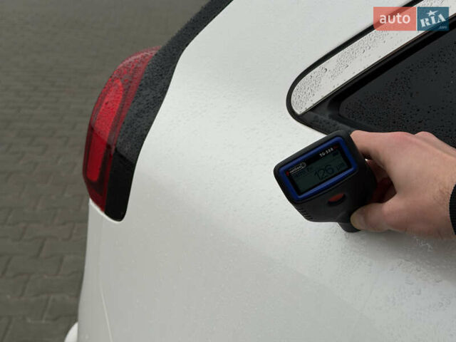 Белый Киа Niro, объемом двигателя 0 л и пробегом 51 тыс. км за 24200 $, фото 108 на Automoto.ua