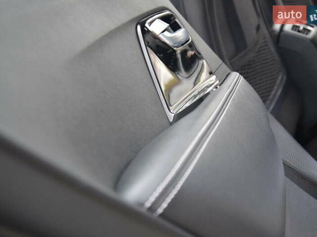 Белый Киа Niro, объемом двигателя 0 л и пробегом 73 тыс. км за 19548 $, фото 56 на Automoto.ua