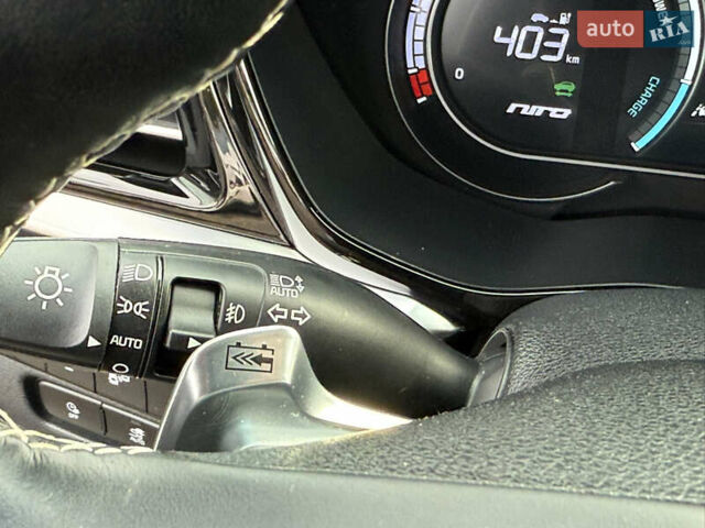 Білий Кіа Niro, об'ємом двигуна 0 л та пробігом 82 тис. км за 23266 $, фото 51 на Automoto.ua