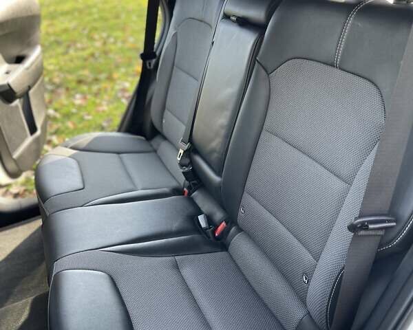 Белый Киа Niro, объемом двигателя 0 л и пробегом 96 тыс. км за 16800 $, фото 45 на Automoto.ua