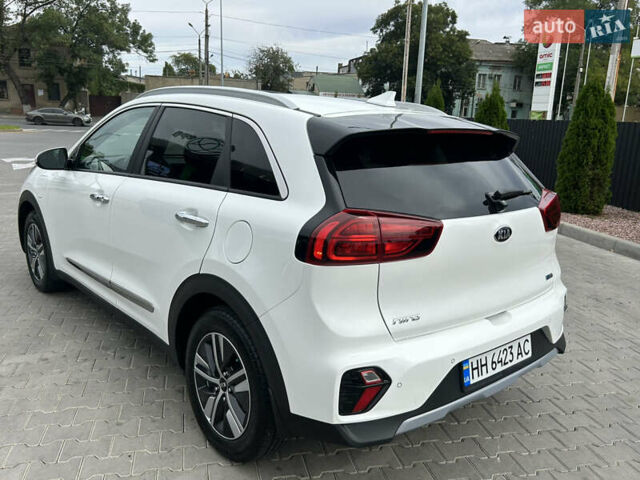 Белый Киа Niro, объемом двигателя 1.58 л и пробегом 54 тыс. км за 22900 $, фото 35 на Automoto.ua