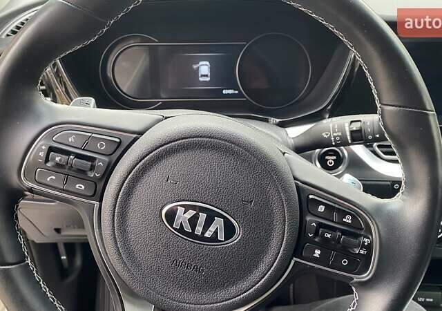 Белый Киа Niro, объемом двигателя 0 л и пробегом 63 тыс. км за 22500 $, фото 26 на Automoto.ua
