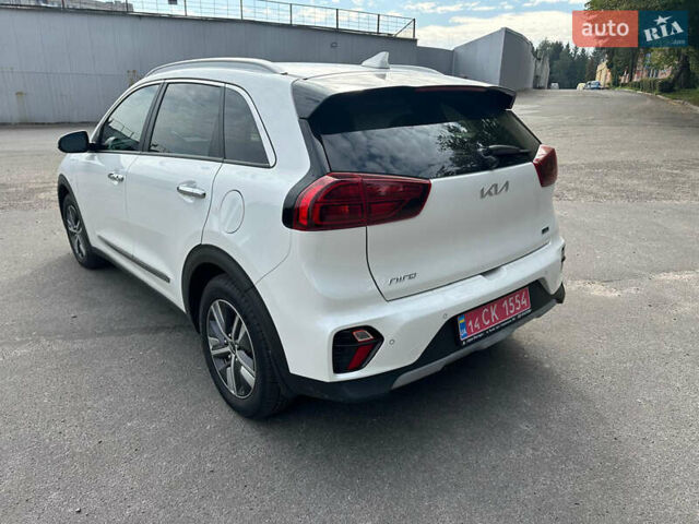 Белый Киа Niro, объемом двигателя 1.6 л и пробегом 40 тыс. км за 25150 $, фото 13 на Automoto.ua