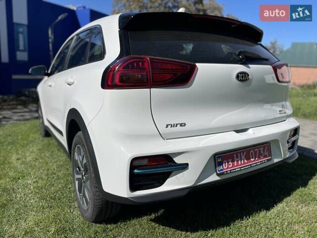 Белый Киа Niro, объемом двигателя 0 л и пробегом 95 тыс. км за 16500 $, фото 29 на Automoto.ua