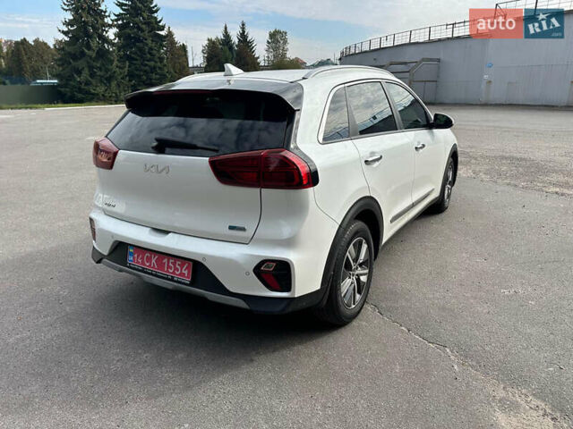 Белый Киа Niro, объемом двигателя 1.6 л и пробегом 40 тыс. км за 25150 $, фото 14 на Automoto.ua