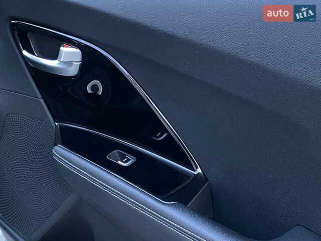 Білий Кіа Niro, об'ємом двигуна 0 л та пробігом 68 тис. км за 20750 $, фото 44 на Automoto.ua