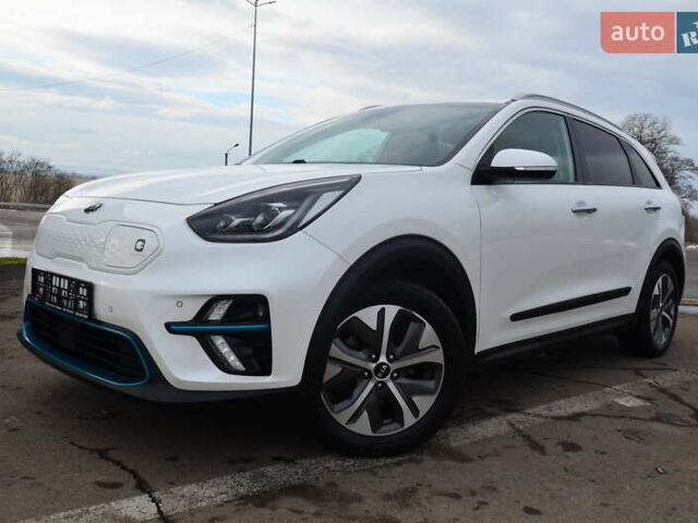 Белый Киа Niro, объемом двигателя 0 л и пробегом 73 тыс. км за 19548 $, фото 9 на Automoto.ua