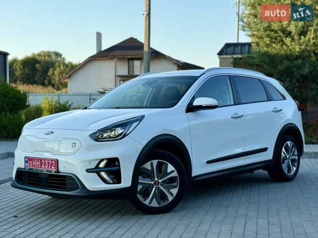 Белый Киа Niro, объемом двигателя 0 л и пробегом 82 тыс. км за 18950 $, фото 9 на Automoto.ua