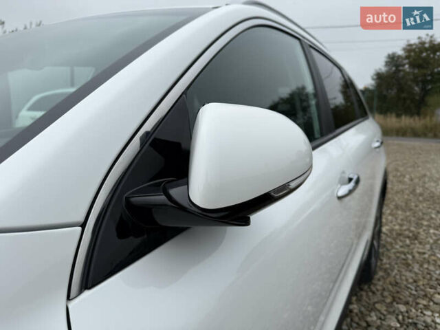 Белый Киа Niro, объемом двигателя 0 л и пробегом 54 тыс. км за 24700 $, фото 29 на Automoto.ua
