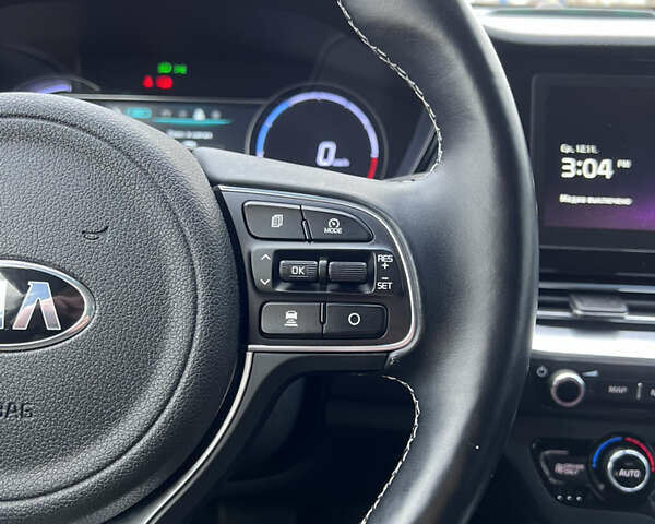 Белый Киа Niro, объемом двигателя 0 л и пробегом 129 тыс. км за 19200 $, фото 18 на Automoto.ua