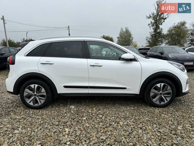 Белый Киа Niro, объемом двигателя 0 л и пробегом 54 тыс. км за 24700 $, фото 25 на Automoto.ua