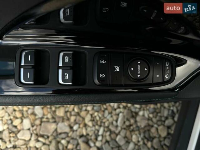Белый Киа Niro, объемом двигателя 0 л и пробегом 31 тыс. км за 24700 $, фото 42 на Automoto.ua