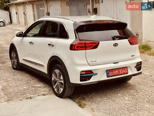 Белый Киа Niro, объемом двигателя 0 л и пробегом 164 тыс. км за 17750 $, фото 14 на Automoto.ua