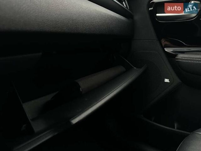 Белый Киа Niro, объемом двигателя 0 л и пробегом 62 тыс. км за 23500 $, фото 69 на Automoto.ua