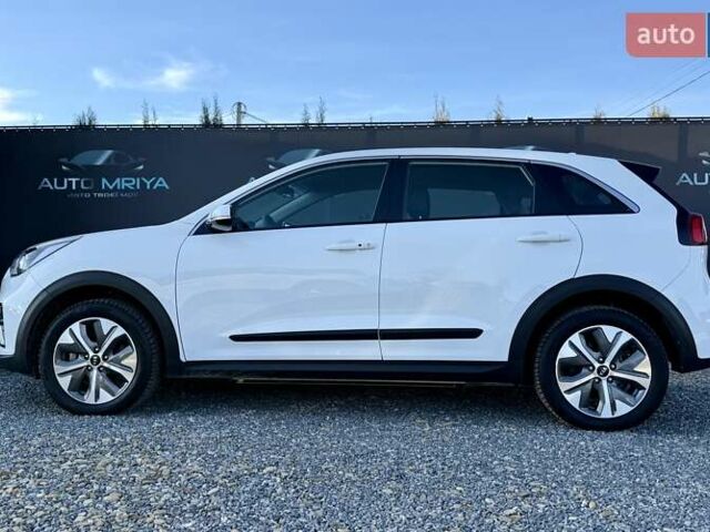 Белый Киа Niro, объемом двигателя 0 л и пробегом 22 тыс. км за 17300 $, фото 30 на Automoto.ua