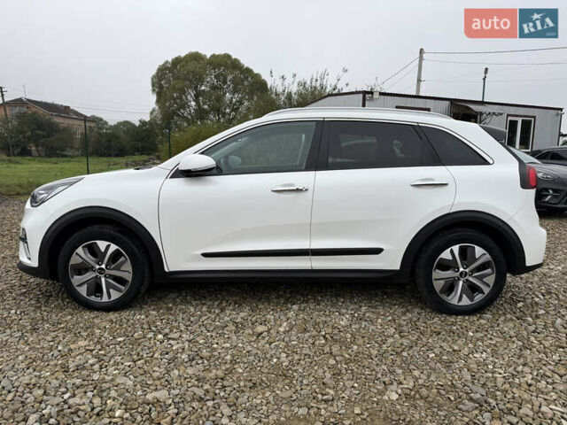 Белый Киа Niro, объемом двигателя 0 л и пробегом 54 тыс. км за 24700 $, фото 19 на Automoto.ua