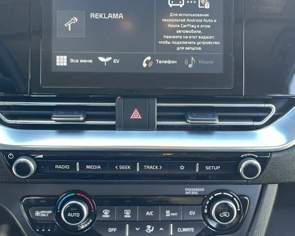 Белый Киа Niro, объемом двигателя 0 л и пробегом 95 тыс. км за 16500 $, фото 49 на Automoto.ua