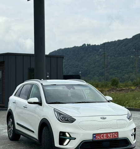 Белый Киа Niro, объемом двигателя 0 л и пробегом 63 тыс. км за 20500 $, фото 22 на Automoto.ua