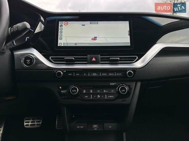 Білий Кіа Niro, об'ємом двигуна 0 л та пробігом 35 тис. км за 24400 $, фото 67 на Automoto.ua