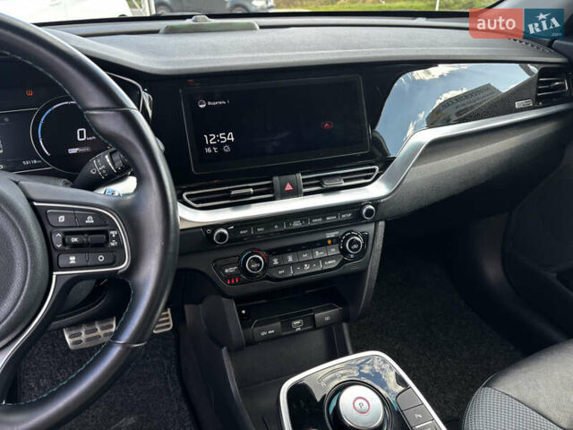 Белый Киа Niro, объемом двигателя 0 л и пробегом 53 тыс. км за 19999 $, фото 20 на Automoto.ua