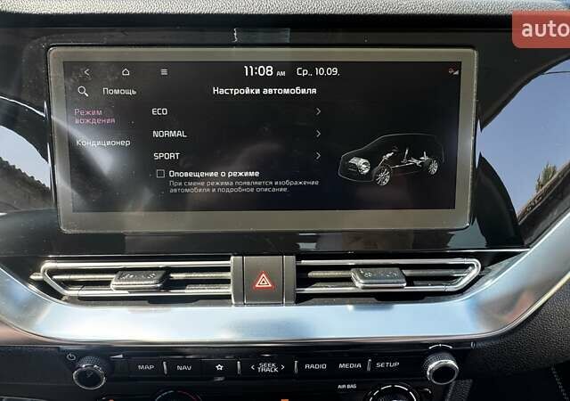 Белый Киа Niro, объемом двигателя 0 л и пробегом 140 тыс. км за 17800 $, фото 65 на Automoto.ua