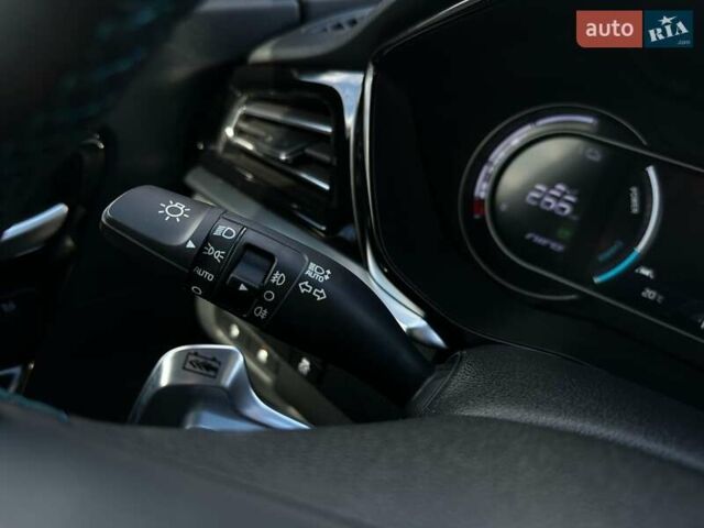 Белый Киа Niro, объемом двигателя 0 л и пробегом 31 тыс. км за 24700 $, фото 48 на Automoto.ua