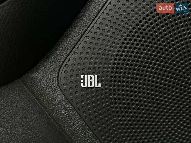 Белый Киа Niro, объемом двигателя 0 л и пробегом 38 тыс. км за 24700 $, фото 45 на Automoto.ua