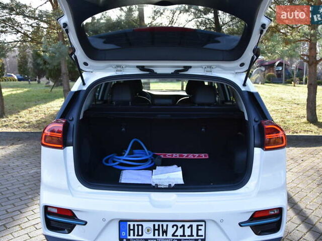 Белый Киа Niro, объемом двигателя 0 л и пробегом 37 тыс. км за 24890 $, фото 41 на Automoto.ua