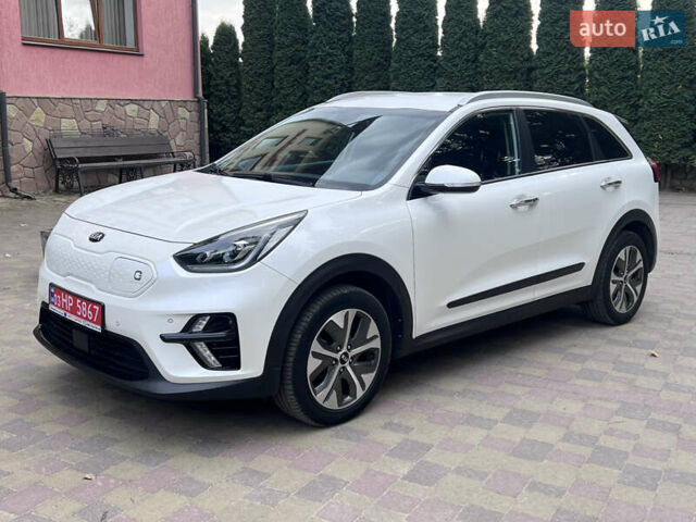 Белый Киа Niro, объемом двигателя 0 л и пробегом 92 тыс. км за 19800 $, фото 13 на Automoto.ua