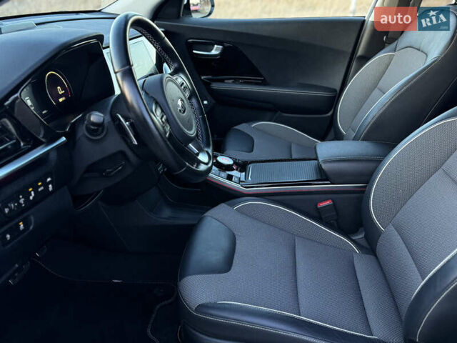 Белый Киа Niro, объемом двигателя 0 л и пробегом 18 тыс. км за 21999 $, фото 36 на Automoto.ua