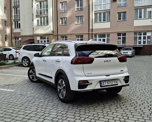 Белый Киа Niro, объемом двигателя 0 л и пробегом 130 тыс. км за 19300 $, фото 7 на Automoto.ua