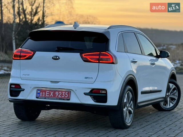 Белый Киа Niro, объемом двигателя 0 л и пробегом 18 тыс. км за 21999 $, фото 18 на Automoto.ua