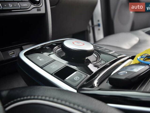 Белый Киа Niro, объемом двигателя 0 л и пробегом 73 тыс. км за 19548 $, фото 40 на Automoto.ua